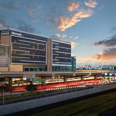 Sheraton Manila Hotel At Newport World Resorts Pasay Exterior photo