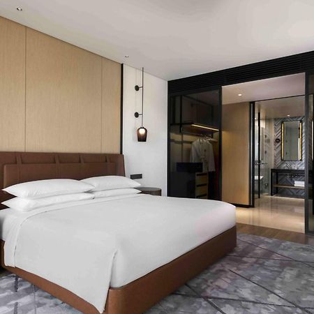 Sheraton Manila Hotel At Newport World Resorts Pasay Exterior photo