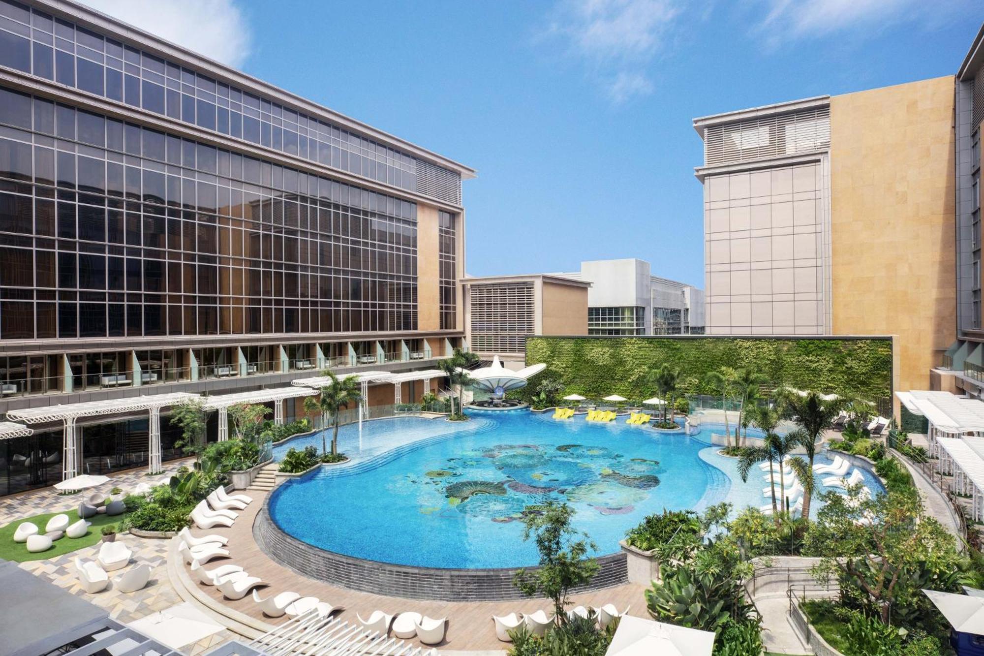 Sheraton Manila Hotel At Newport World Resorts Pasay Exterior photo