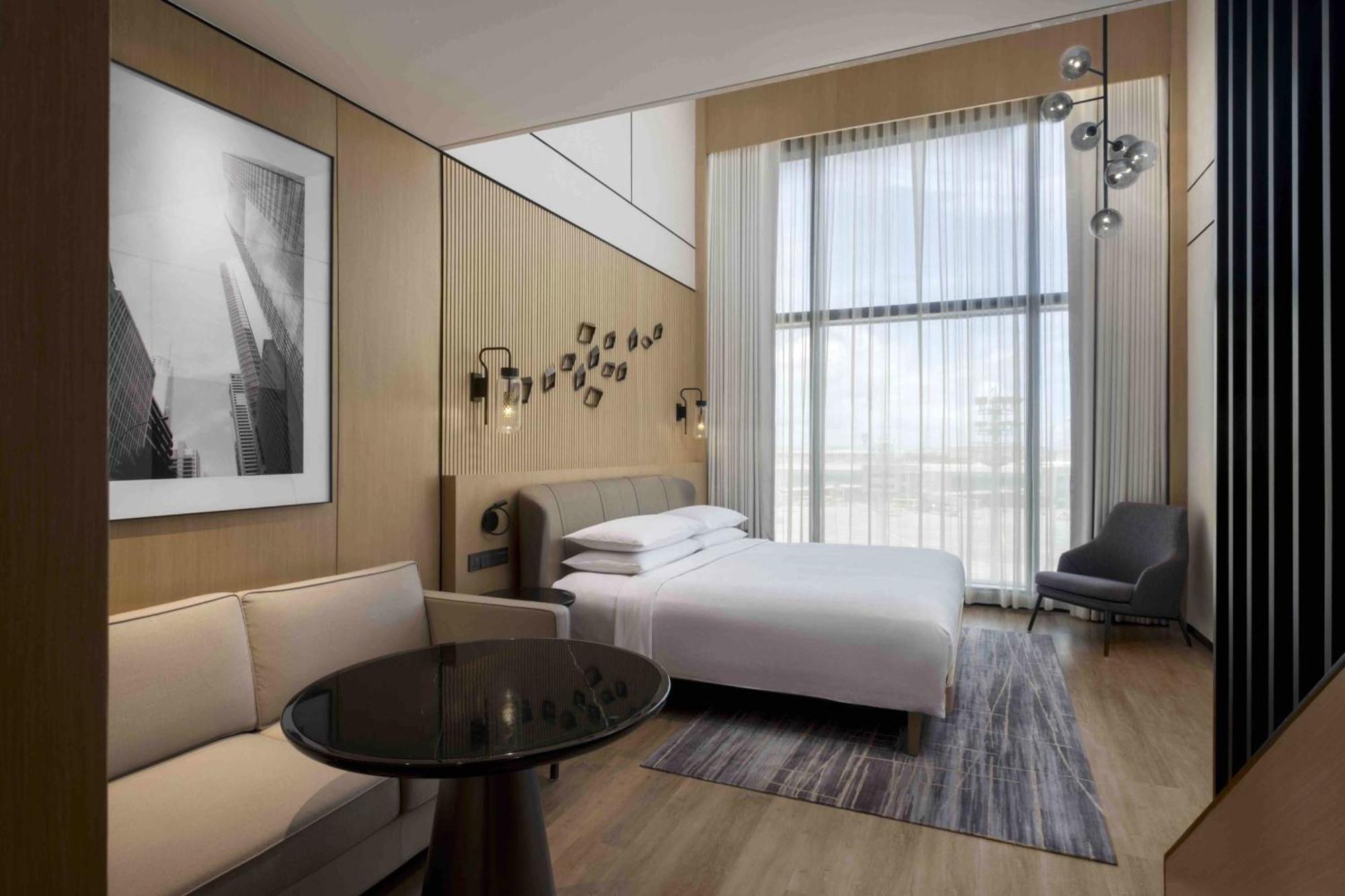 Sheraton Manila Hotel At Newport World Resorts Pasay Exterior photo